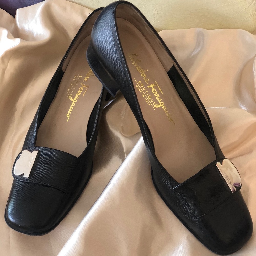 Ladies shoes